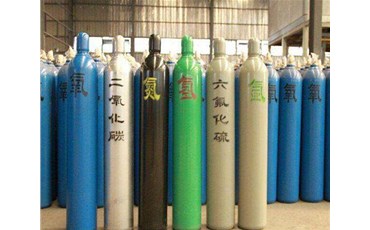 山西氮氣廠家：工業氧氣瓶在使用過程中要注意什么？